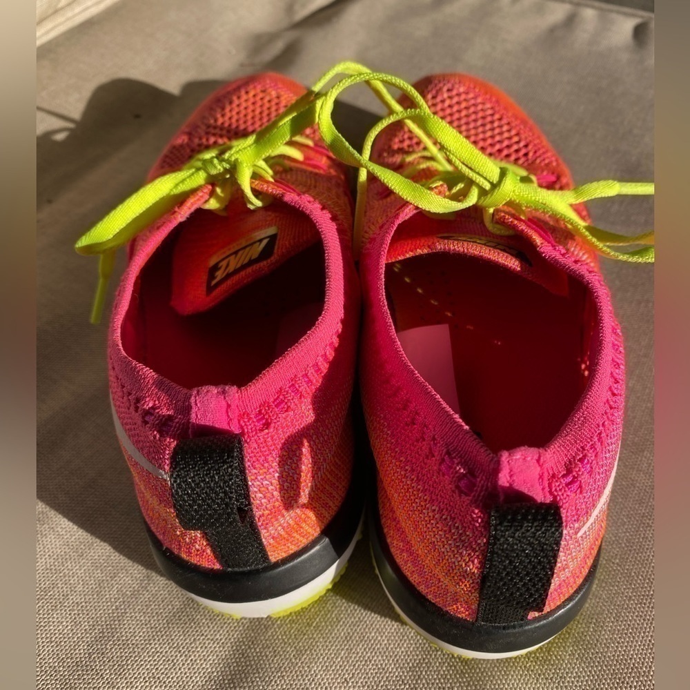 NIKE Free Focus Flynit Pink Women’s Size 6 - Picture 2 of 6